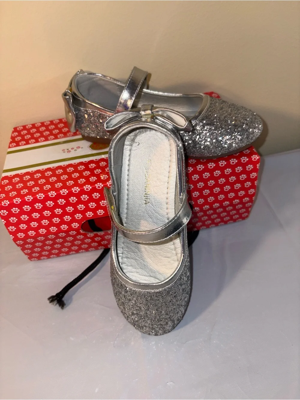 EUC Silver Sequined Mary Jane Dress Shoes, Hook/Loop Closure, Cushioned, Angela